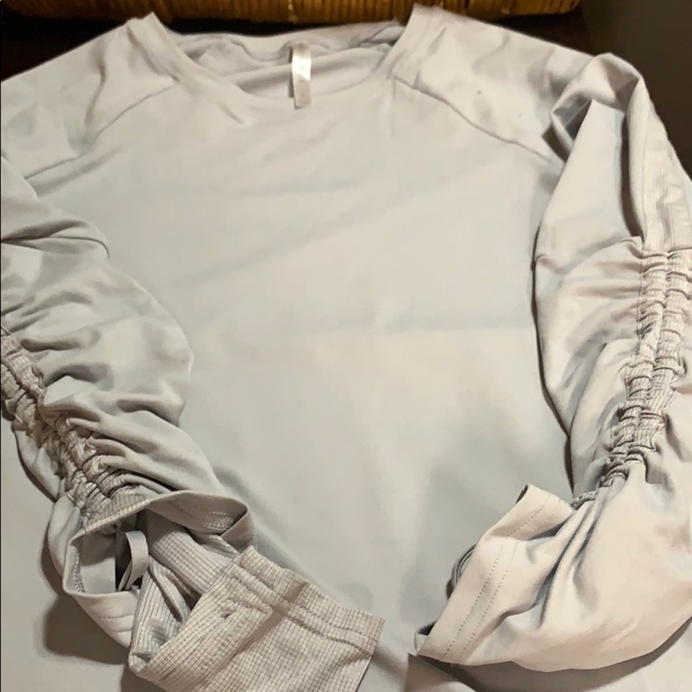 Fabletics top - Picture 3 of 4
